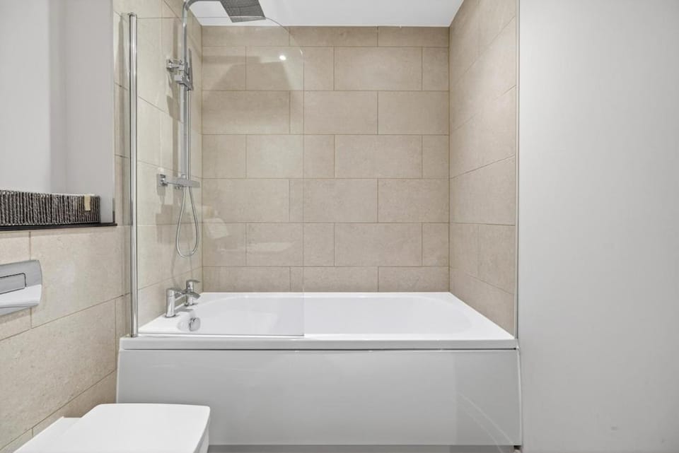 Bathroom, Bath
