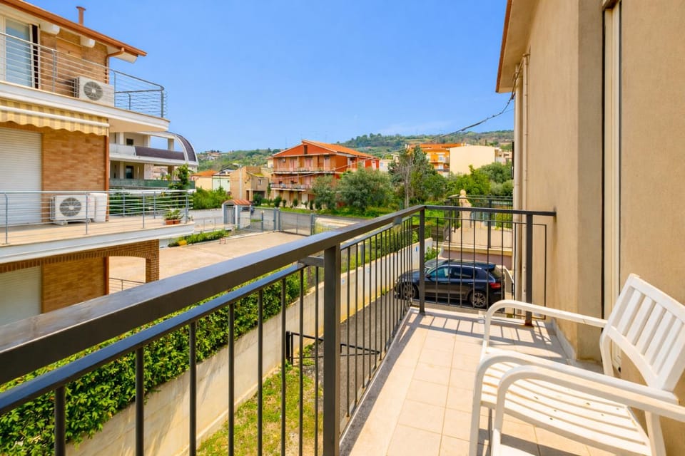 Property building, Balcony/Terrace