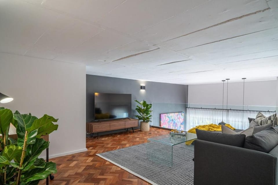 Two Bed | Designer luxury | Central De Waterkant Apartment in Cape Town