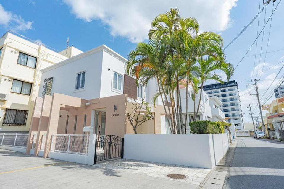Property building, Day