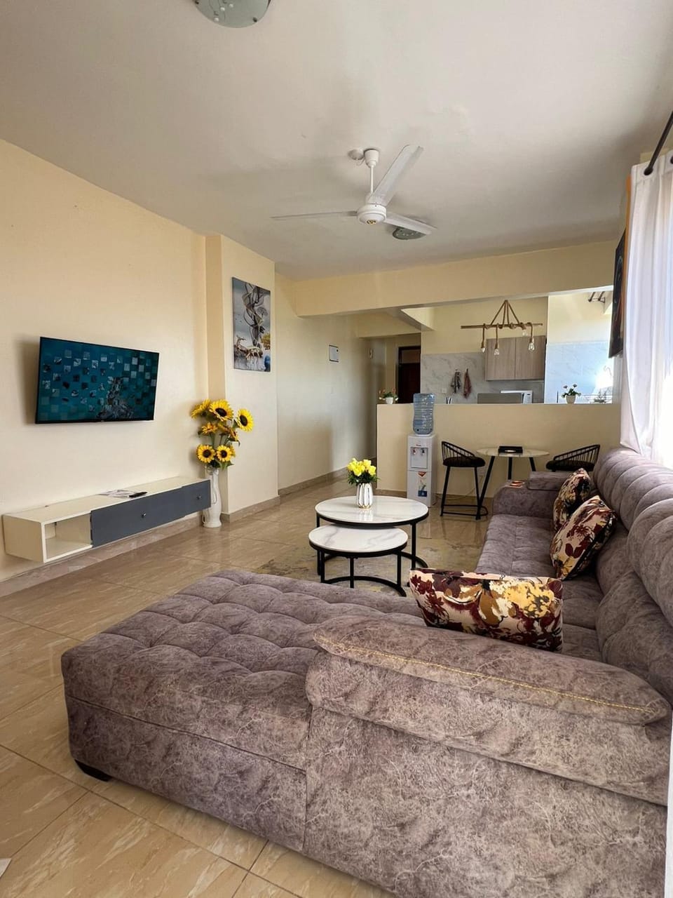 Seaview 1-Bedroom Unit, Nyali Apartment in Mombasa County