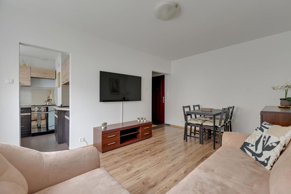 TV and multimedia, Kitchen or kitchenette, Dining area