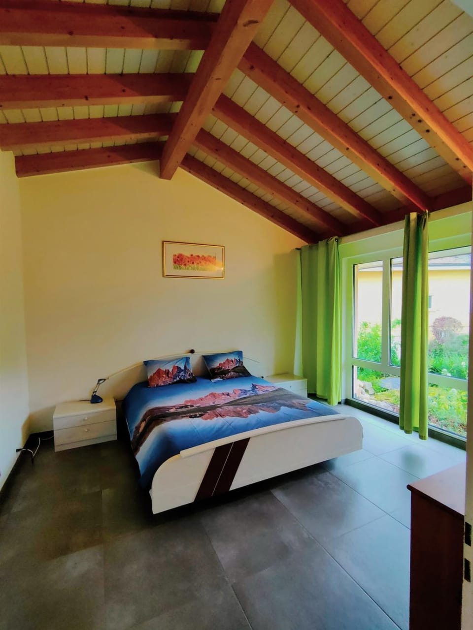 Charming attic with view on lake, Alps and castle Apartment in Neuchâtel, Switzerland