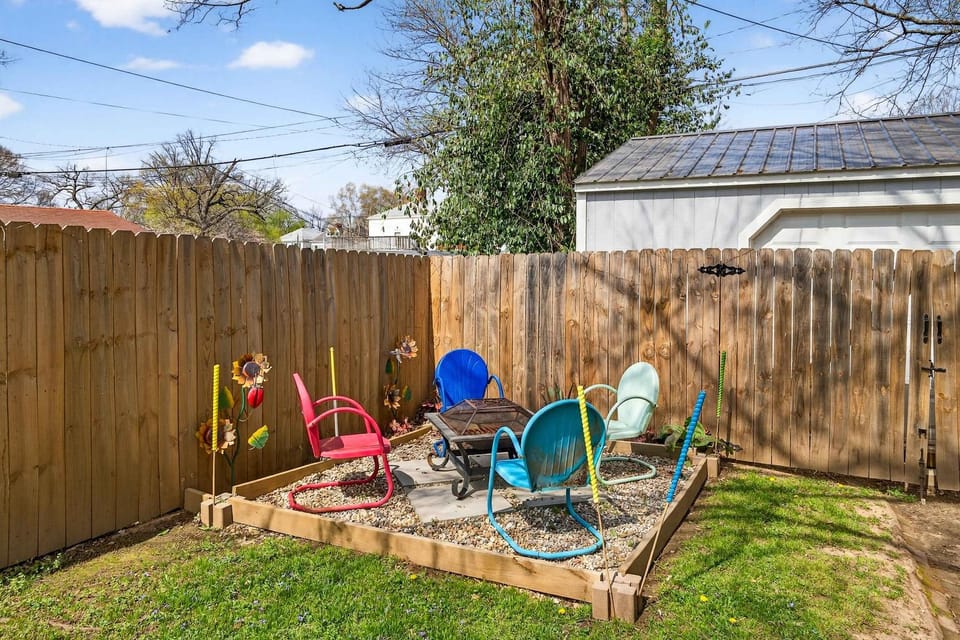 Walkable stay near downtown parks and nightlife House in Jefferson County