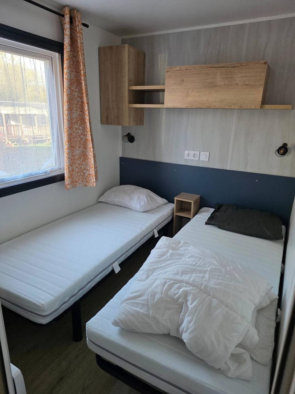 Mobil Home tout confort 8 personnes Campground/ 
RV Resort in Centre-Val de Loire
