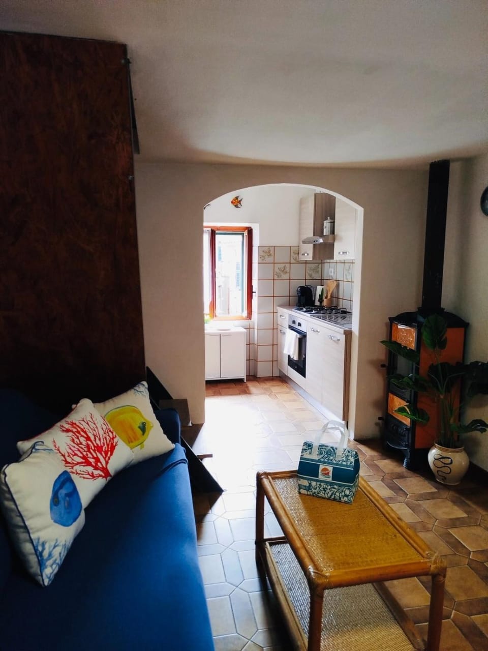 View (from property/room), Kitchen or kitchenette, Seating area, kitchen