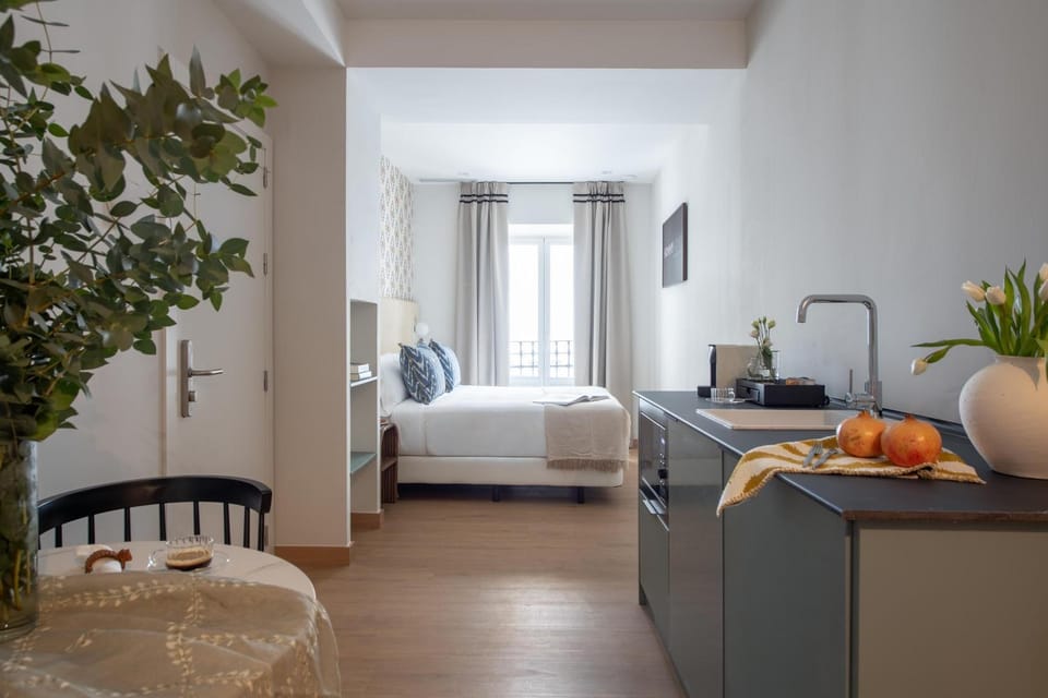 Living room, Photo of the whole room, Bedroom