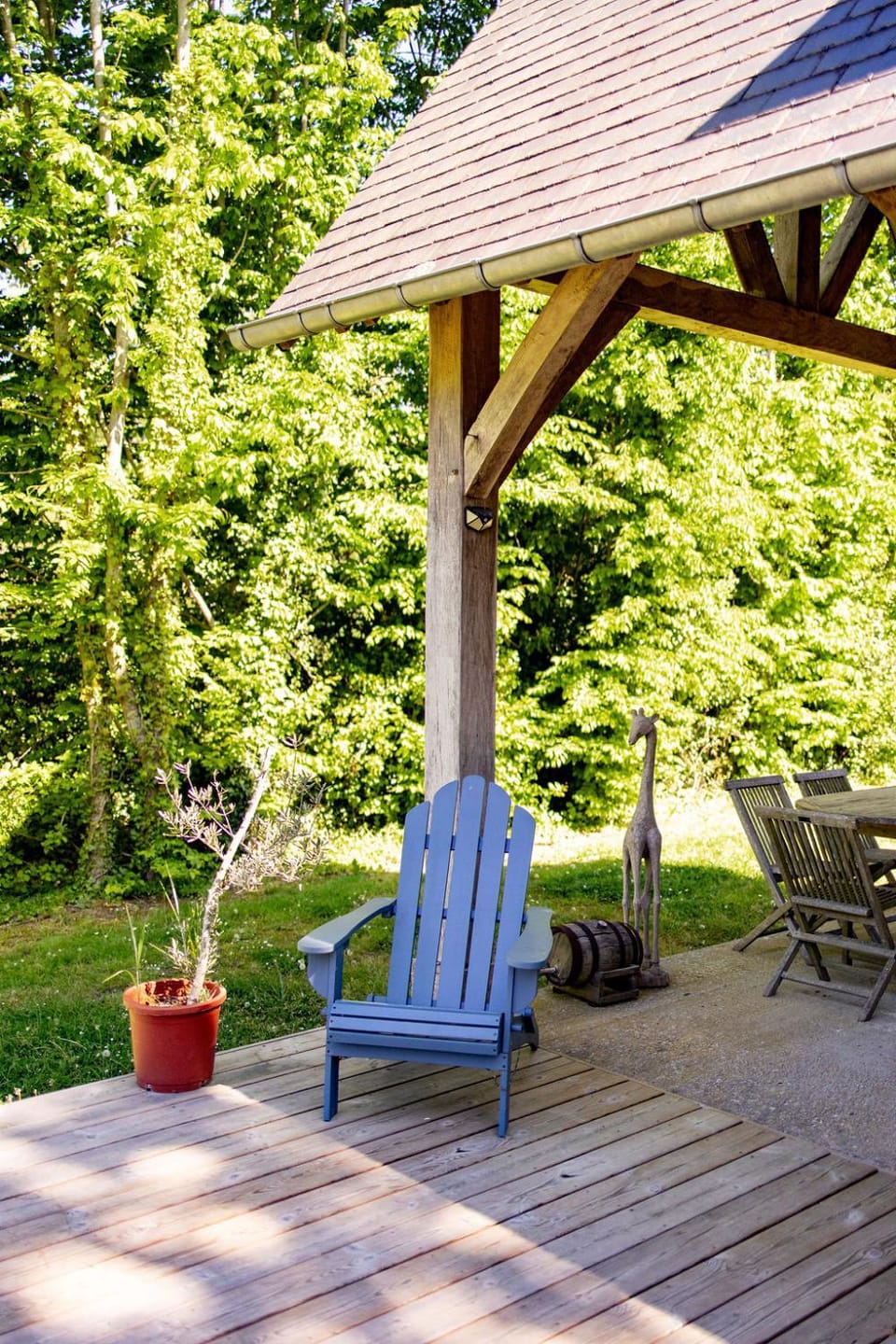 Patio, Day, Garden view, sunbed