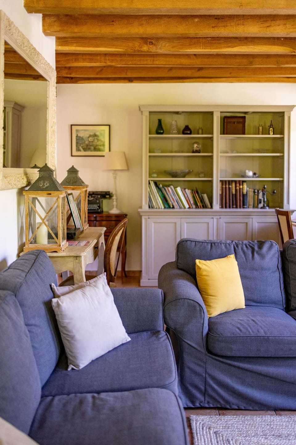 Library, Living room