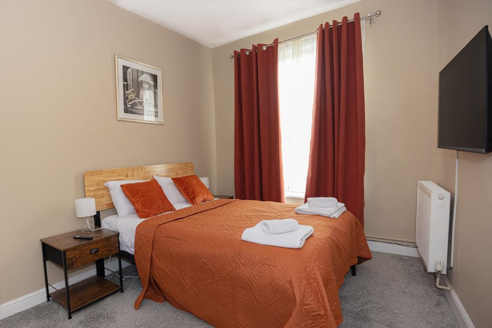 Bed, Bedroom