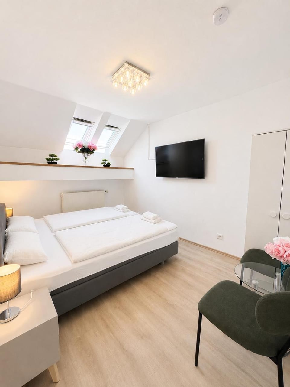 Einzelzimmer am Rheim Nierstein Vacation rental in Mainz-Bingen