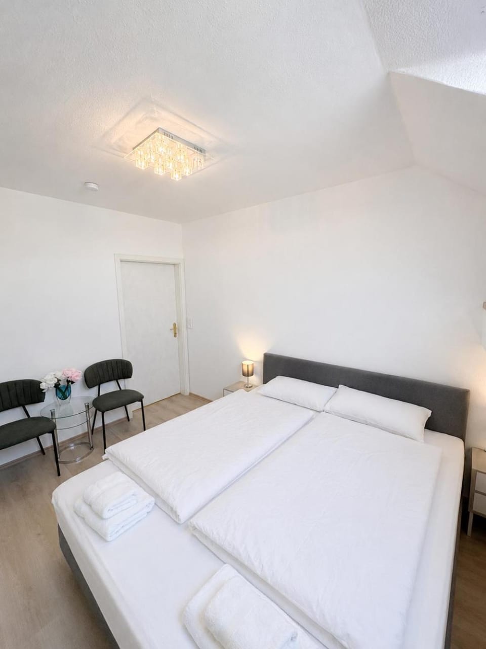Einzelzimmer am Rheim Nierstein Vacation rental in Mainz-Bingen