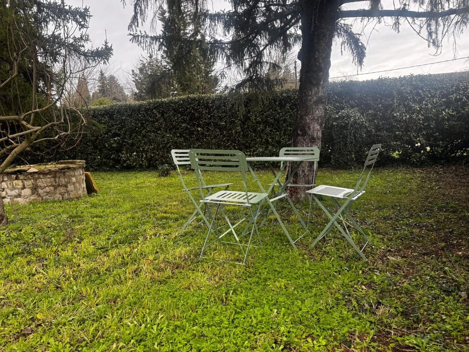 Les Alpilles, Eygalières Apartment in Provence-Alpes-Côte d'Azur