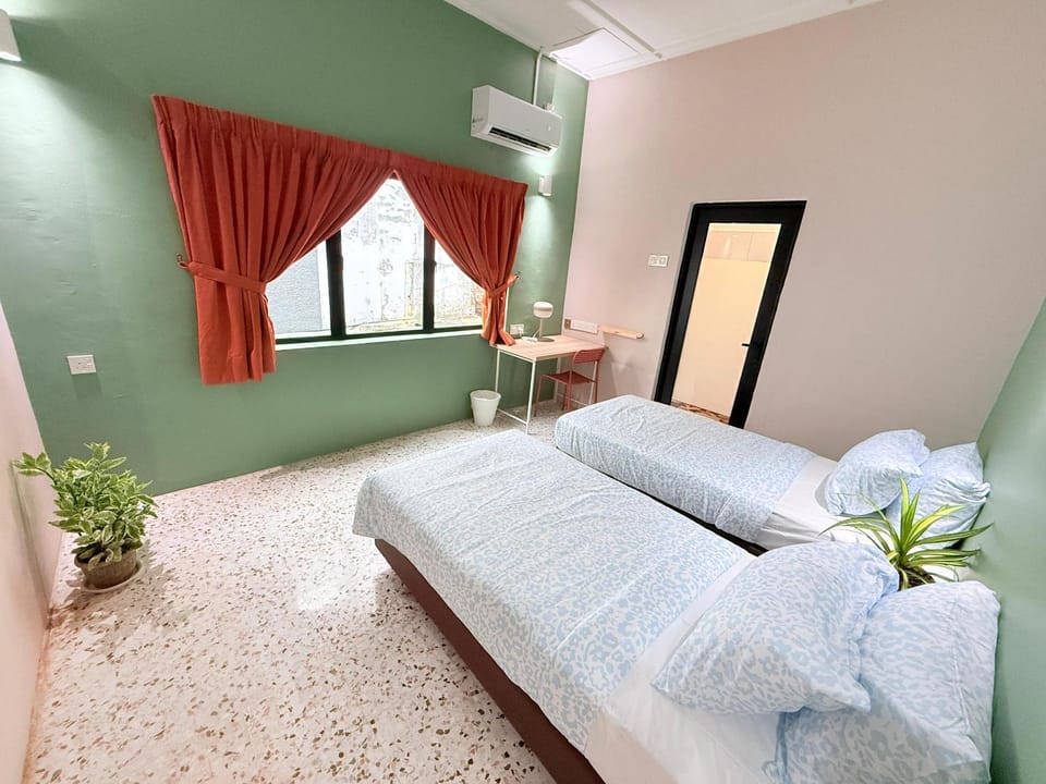 Photo of the whole room