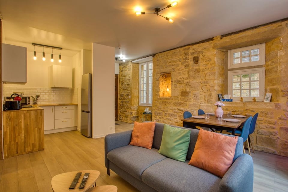 Living room, kitchen