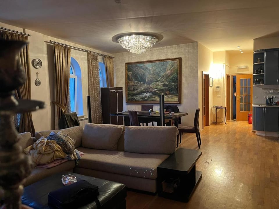 Communal lounge/ TV room, TV and multimedia, Living room, Seating area