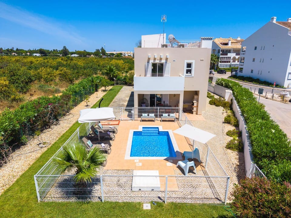 Property building, View (from property/room), Garden view, Pool view, Swimming pool