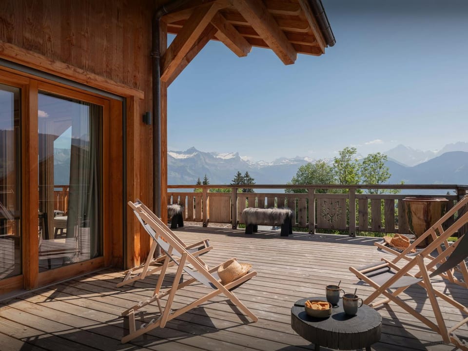 Day, Natural landscape, Summer, View (from property/room), Balcony/Terrace, Mountain view