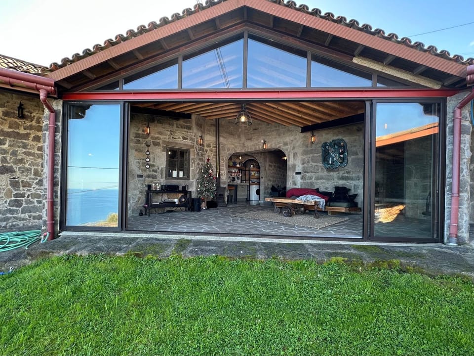 Property building, Balcony/Terrace