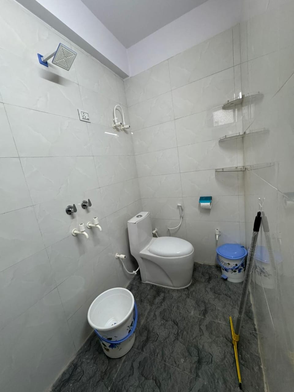 Sukoon Stays Hotel in Noida