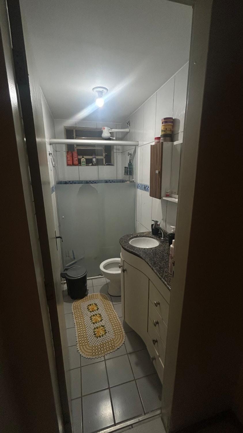 Room 10 min from the Speedway MotoGP Garage Apartment in Goiania