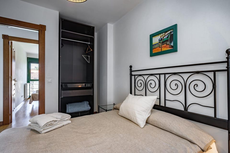 Living room, Bedroom