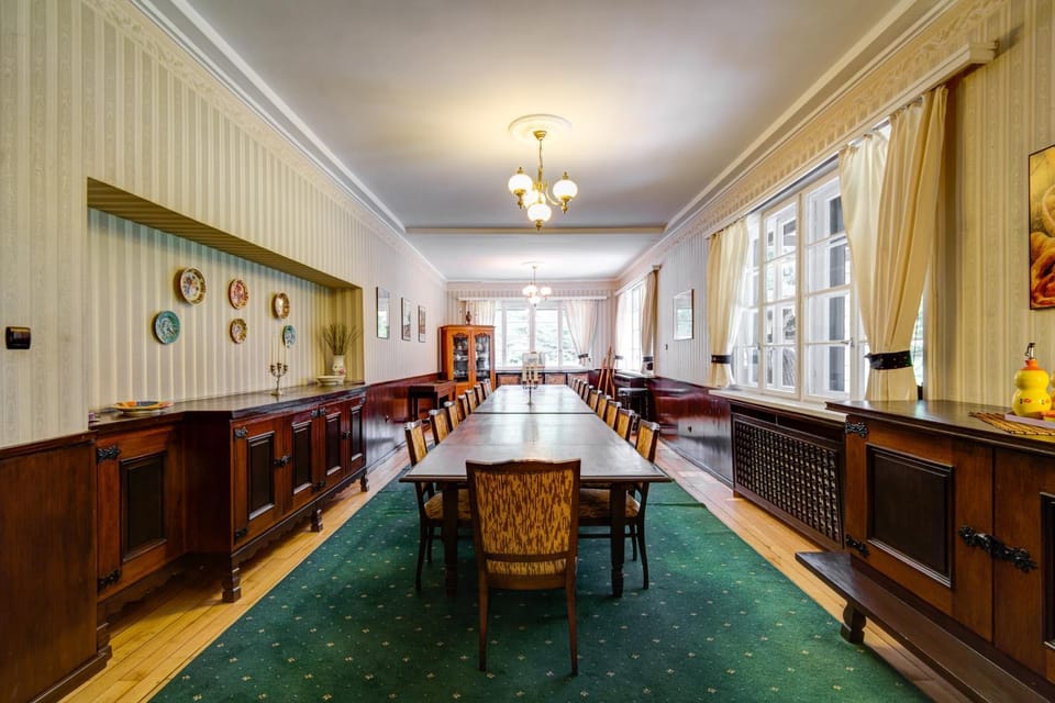 Meeting/conference room