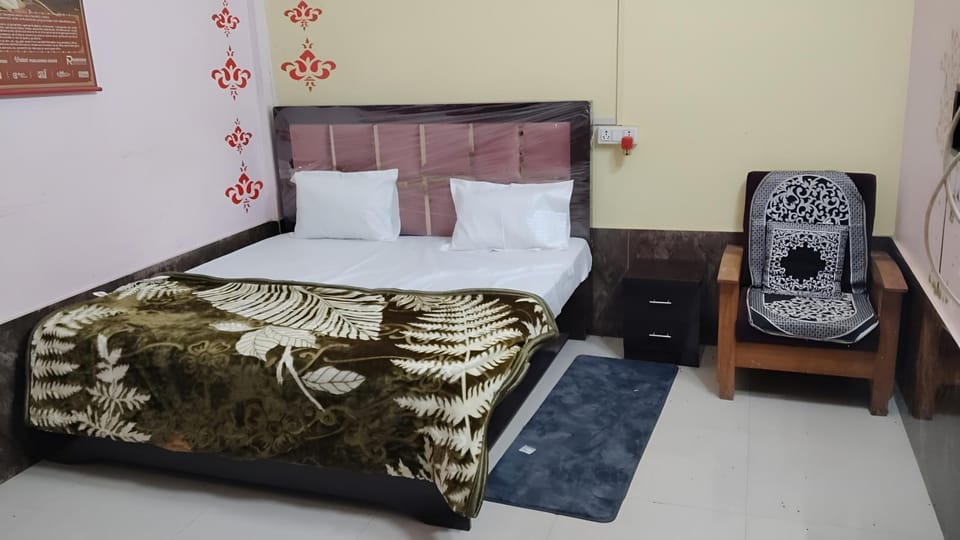 Heera Nikunj Homestay Ayodhya Near Ram Mandir Vacation rental in Uttar Pradesh
