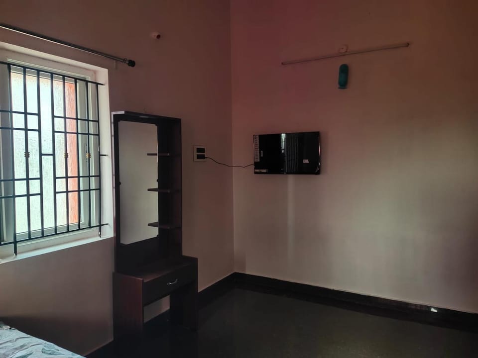 Emitta Homestay Gold Villa in Madurai