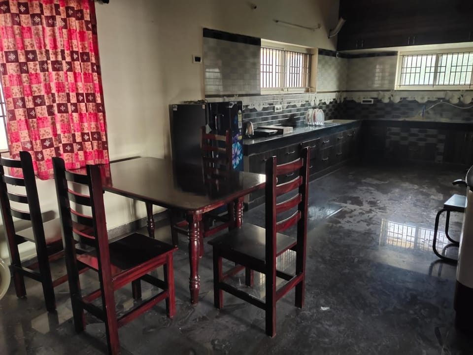 Emitta Homestay Gold Villa in Madurai
