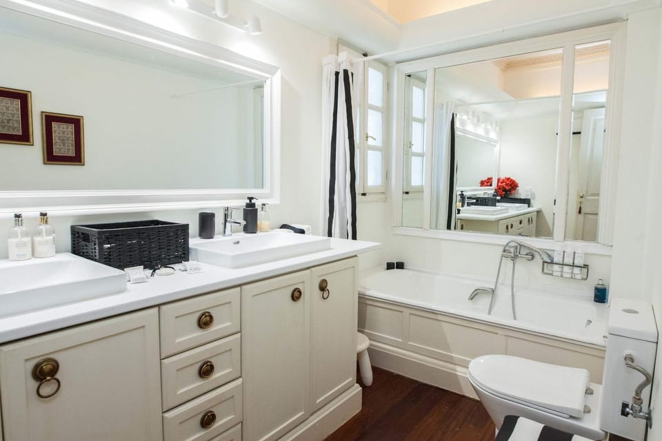 Chalandri 3 Bd Beautiful Classical Residence Apartment in Chalandri