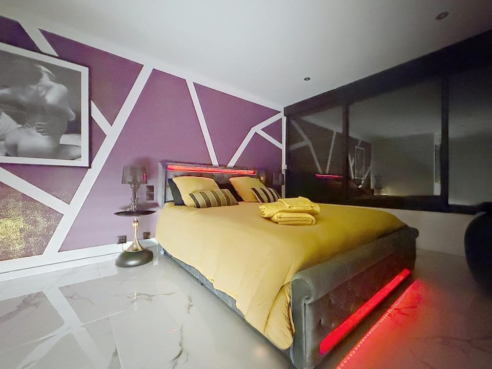 Studio luxe Le Venus doré 218 au village naturiste Port Venus Apartment in Agde