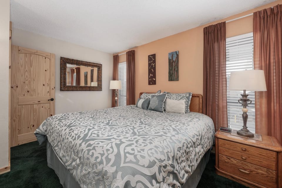 Bed, Day, Bedroom, furniture, wardrobe