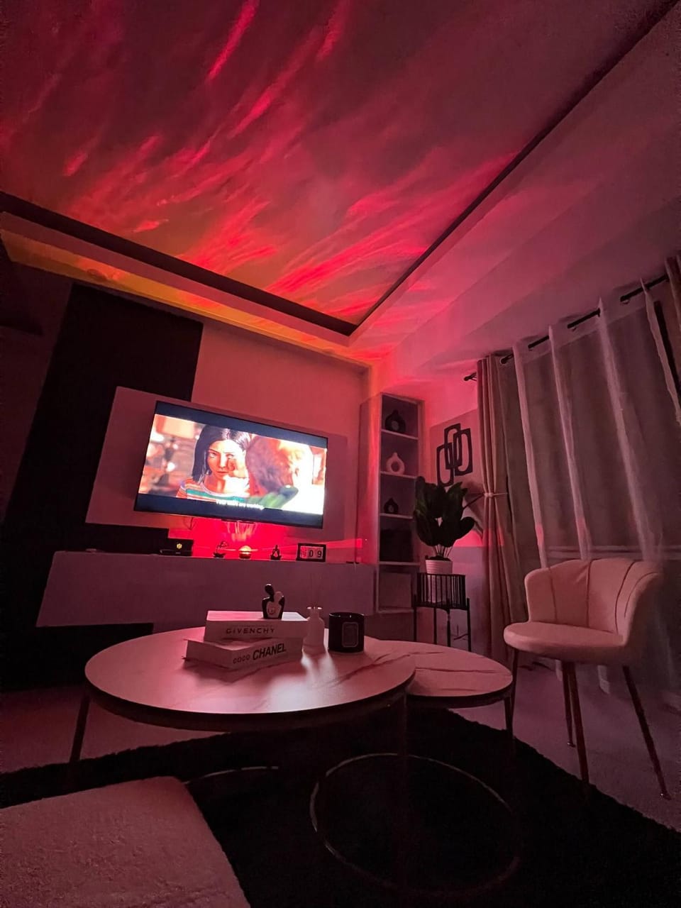 Communal lounge/ TV room, TV and multimedia, Living room
