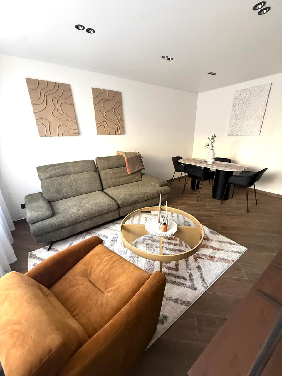 Living room, Seating area, Dining area