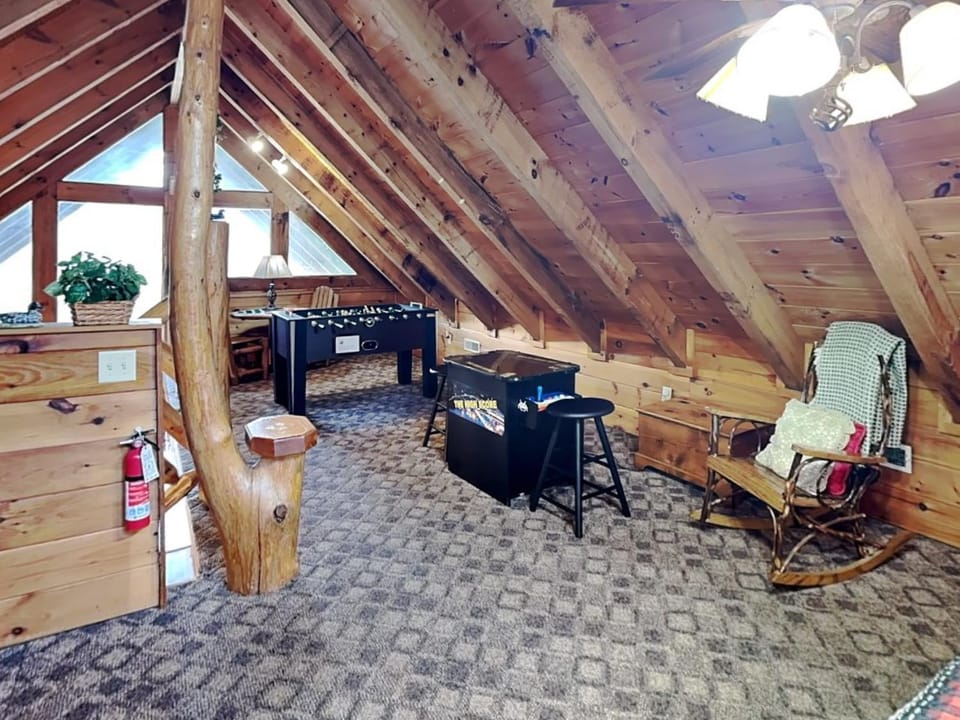 Game Room, Seating area, furniture