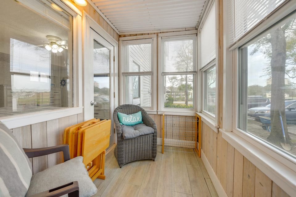 Coastal Sun & Poolside Fun: Myrtle Beach Condo! House in South Carolina