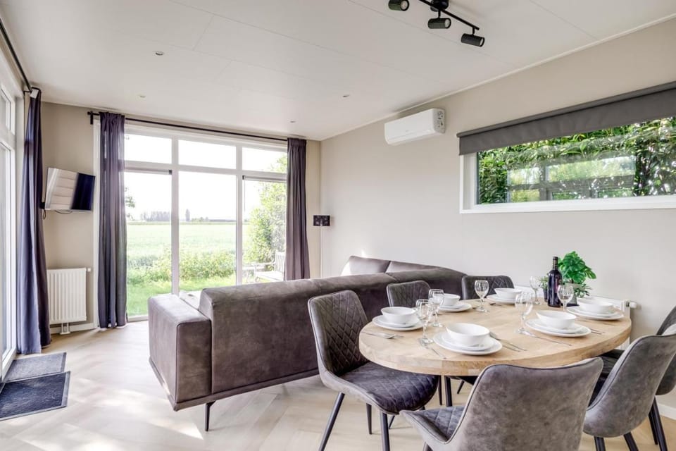Cube XL 89 I 6 persoons chalet in Zennewijnen House in Gelderland, Netherlands