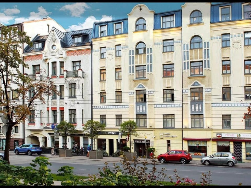 Elegant apartment in the quiet center Apartment in Riga