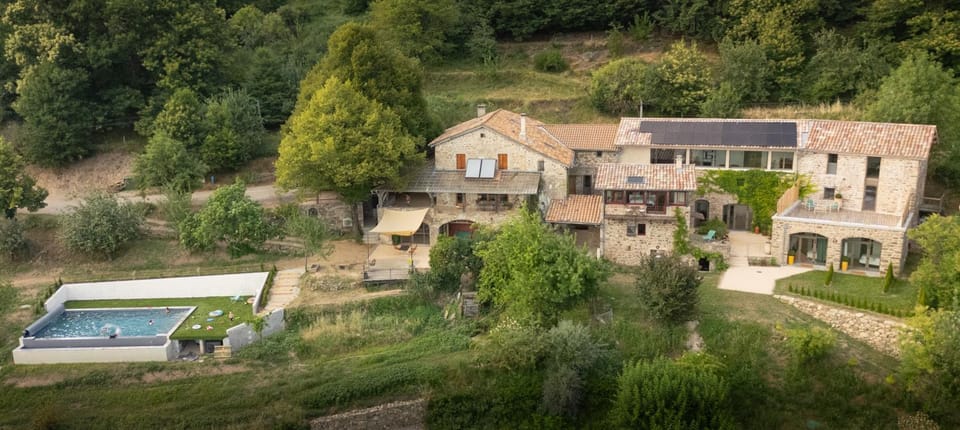 Domaine de l'Arbre Nouveau Bed and Breakfast in Provence