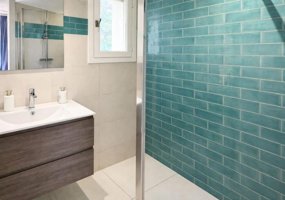 Villa Ruscana - Beach within walking distance, Pinarello House in Zonza
