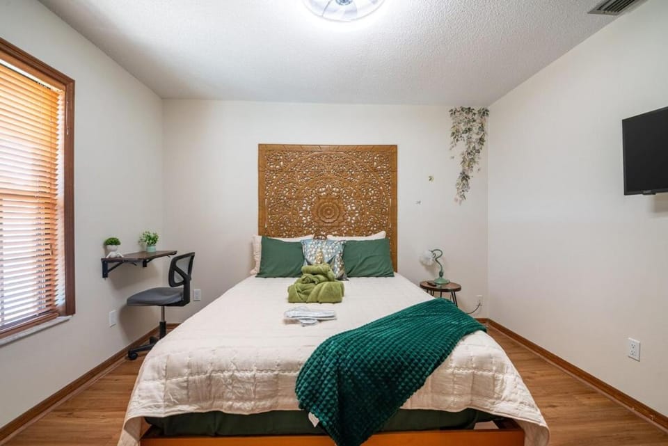 4bd & 2bth near daytona and new smyrna House in Deltona