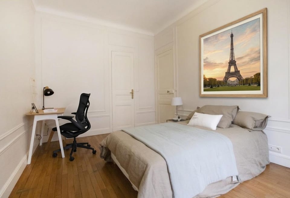 Montaigne Champs Elysée Apartment in Paris