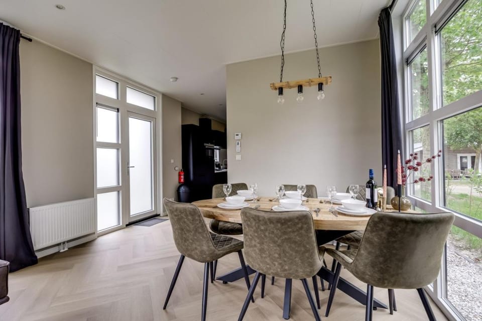 Lodge 55 I 6 persoons chalet in Zennewijnen House in Gelderland, Netherlands