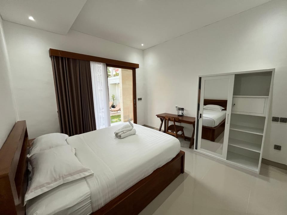 Bed, Bedroom, wardrobe