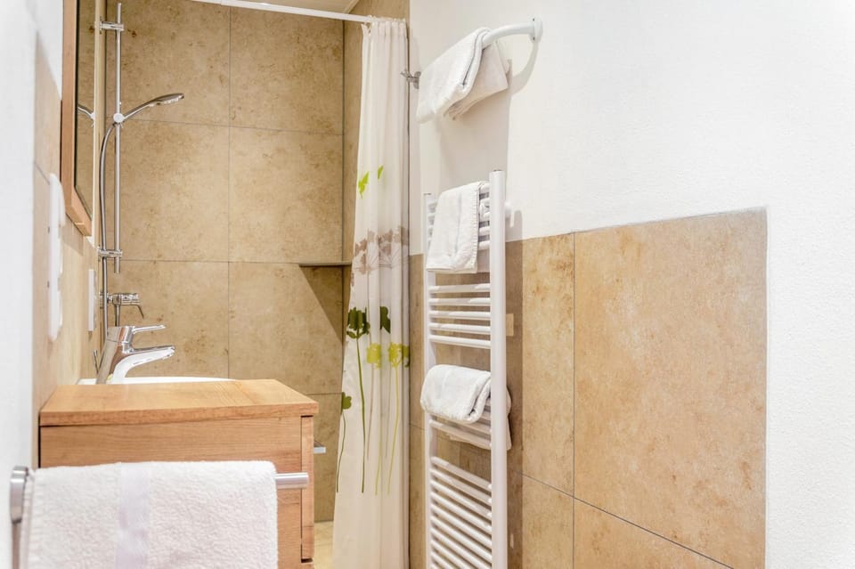 Bathroom, Living room