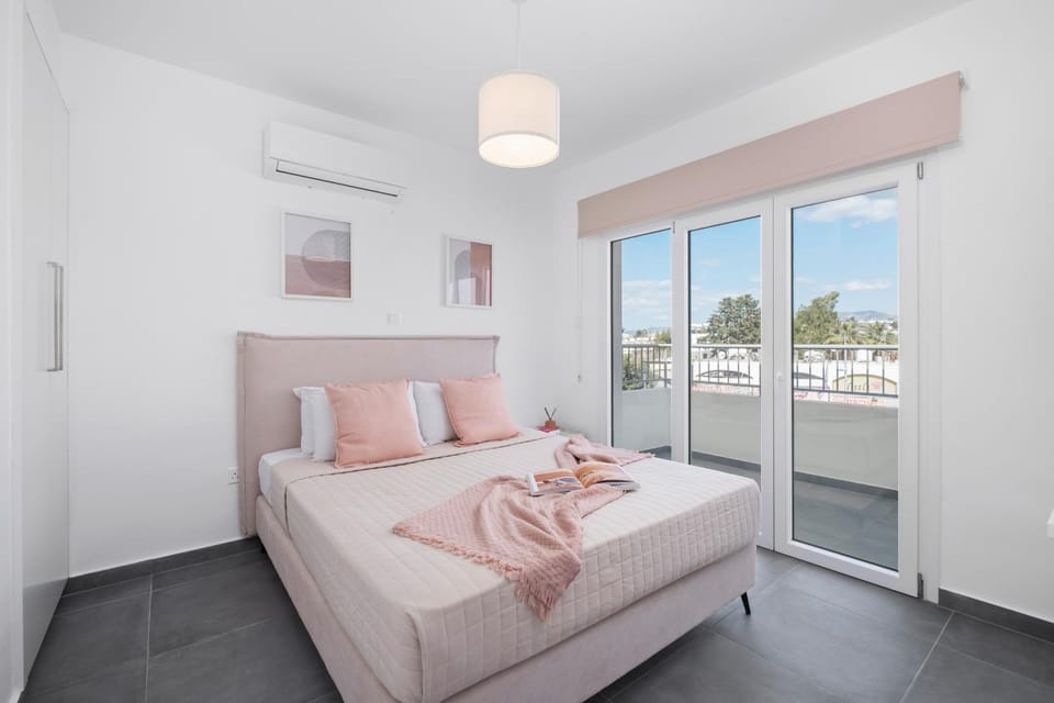 NEW - Nostalgia Residence by Nomads Apartment in Paphos