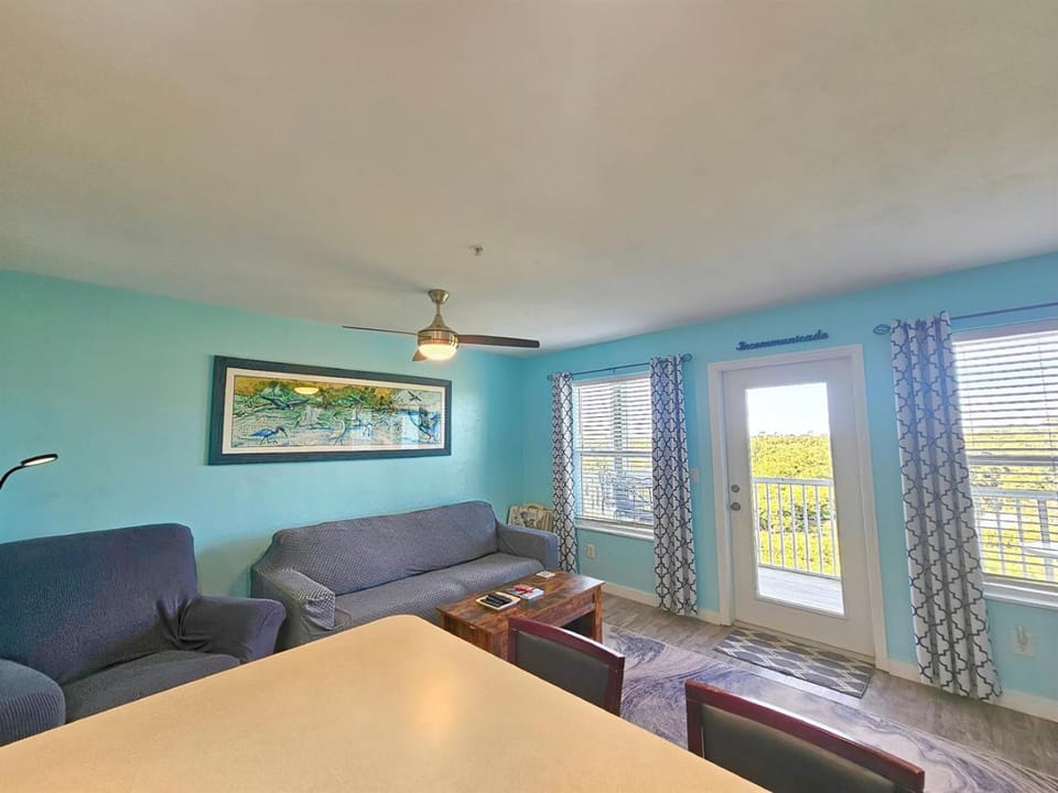 Nature's Landing A202 Great Rates, Marina Nearby Apartment in Cedar Key