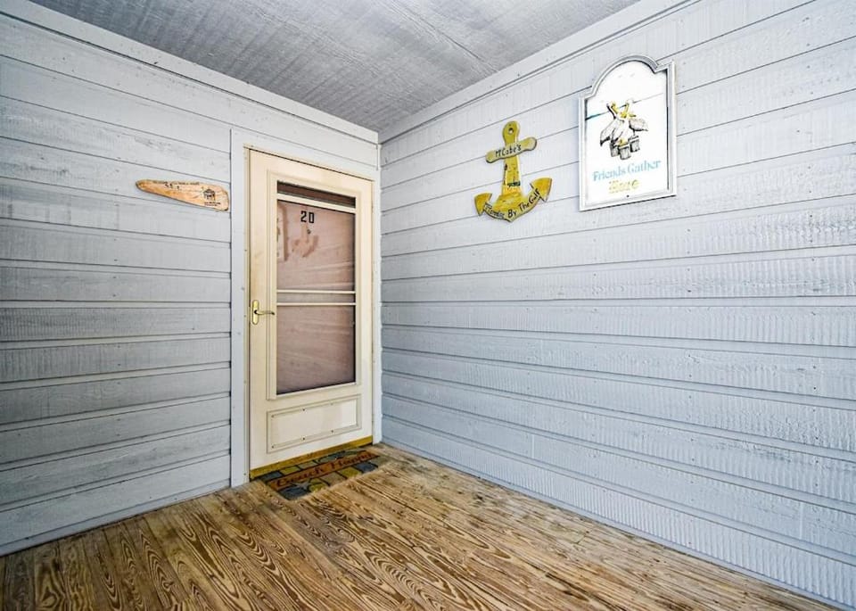 Fenimore Mill 2D - High Tide By the Gulf! Apartment in Cedar Key