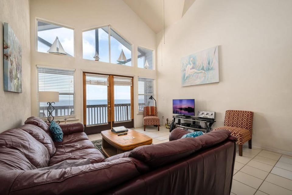 Fenimore Mill 2E - Open Gulf, Pool, Hot Tub! Apartment in Cedar Key